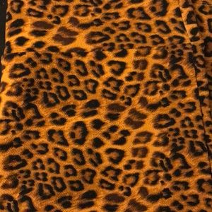 Large Cheetah Leopard Cassie Lularoe EEUC